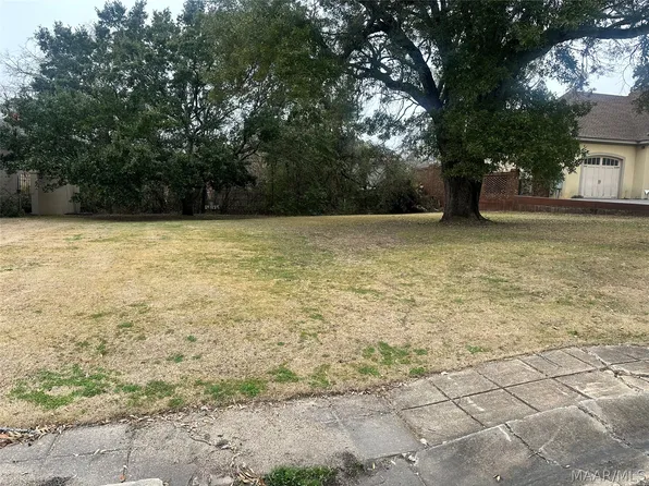 2516 Jamestown Ln, Montgomery, AL 36111