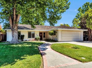 1023 Silver Lake Dr, Sacramento, CA 95831