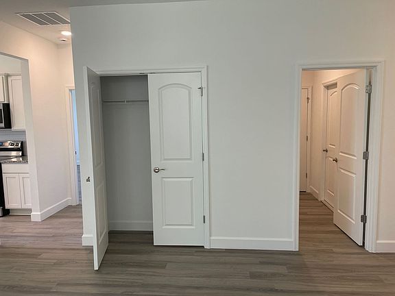 4th image of 38 Prairie Ln