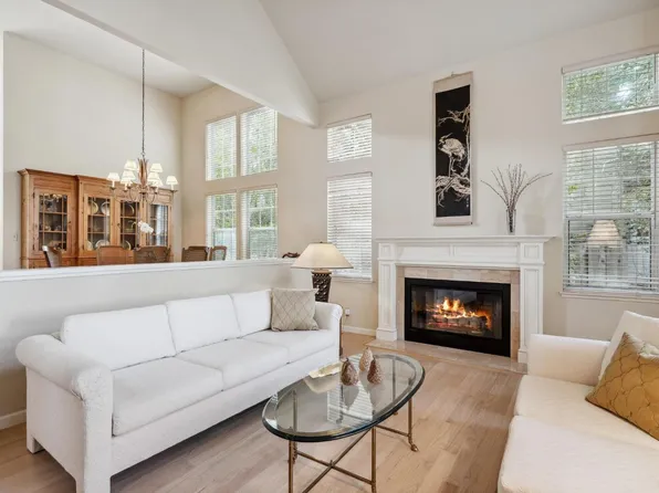 10 Saint Francis Circle, Napa, CA 94558