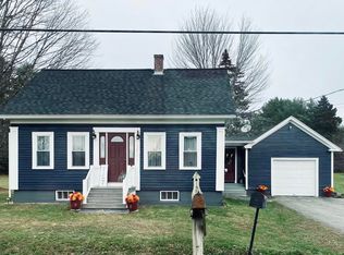 2471 Union St, Hermon, ME 04401