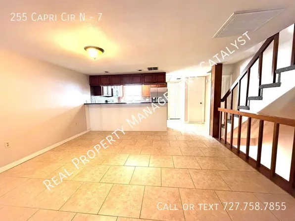 255 Capri Cir N APT 7, Treasure Island, FL 33706