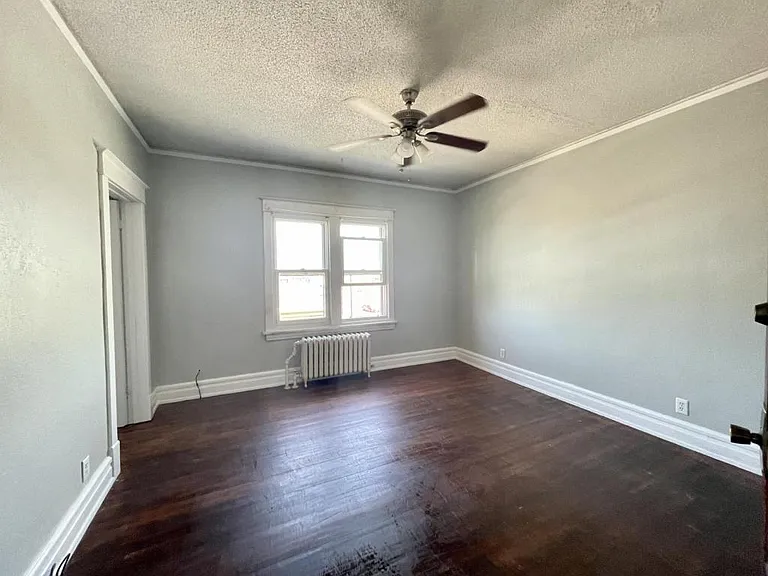 601 Belknap St — Photo 3