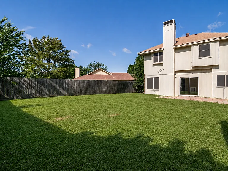 2700 Cornell Dr — Photo 25