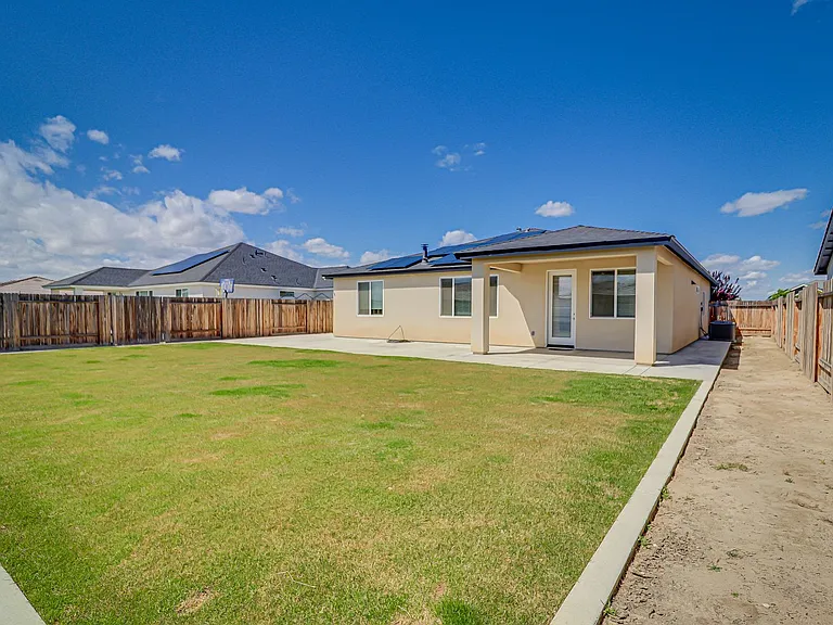 15017 Maryvale Ave — Photo 25