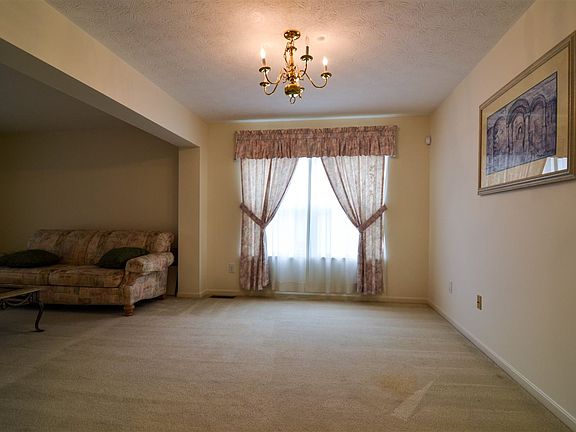 5th image of 7337 Cumberland Cir