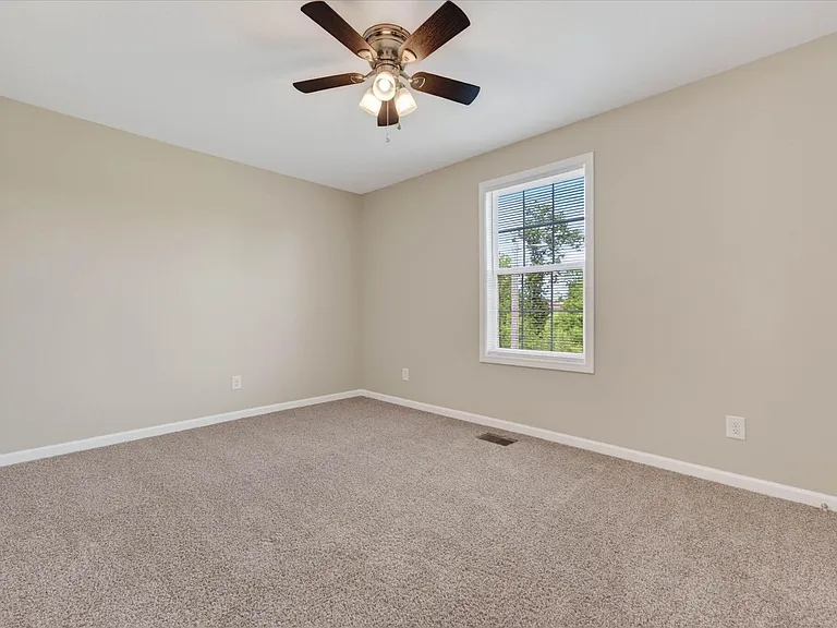 2072 Tynewood Dr — Photo 21