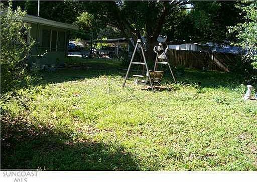 5th image of 5205 Lynn St
