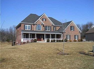 1st image of 3088 Canterbury Dr