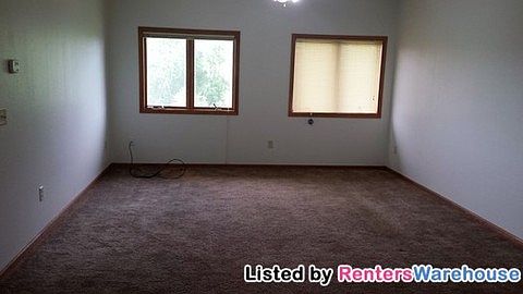 4th image of 1405 1st St NE APT B