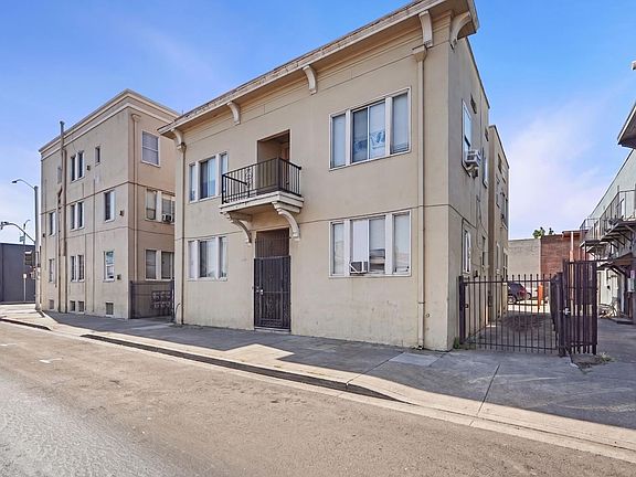5th image of 545 N California St