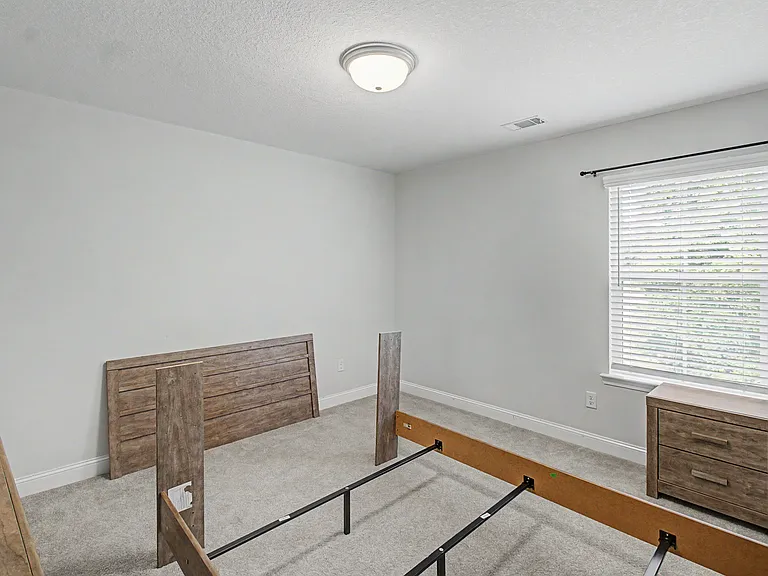785 Fairview Cir — Photo 26