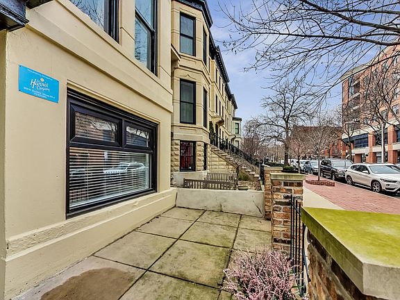 4th image of 349 W Belden Ave #3