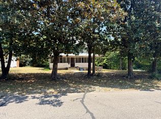 1011 W New York Ave, Southern Pines, NC 28387