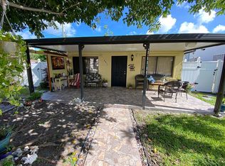 2611 SW 50th St, Fort Lauderdale, FL 33312