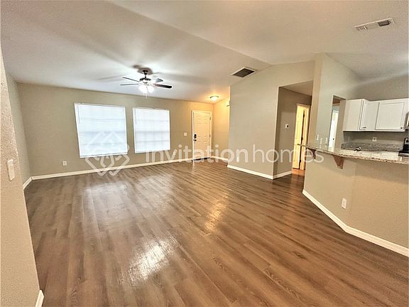 2nd image of 2519 E Price Blvd