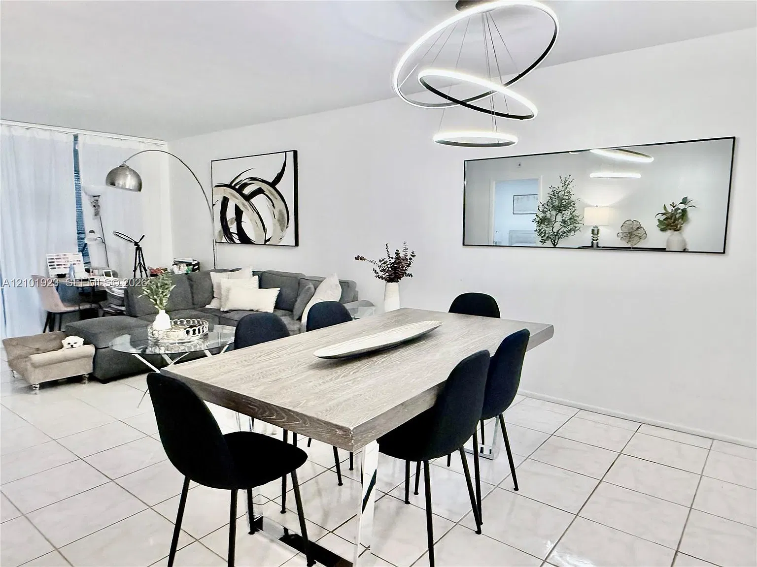 Sands Point Condominium I — Photo 2