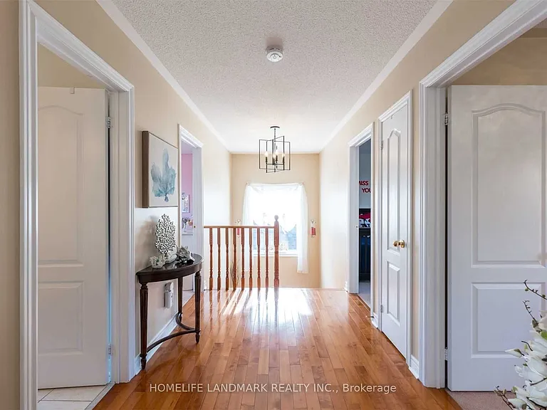 91 Red River Cres — Photo 17