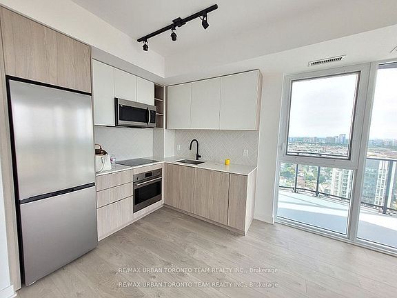 3rd image of 36 Zorra St #3204