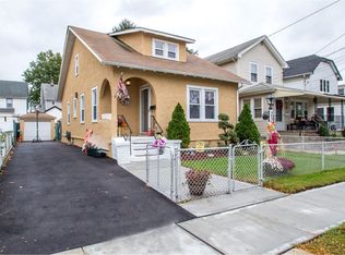25 James St, Franklin Square, NY 11010