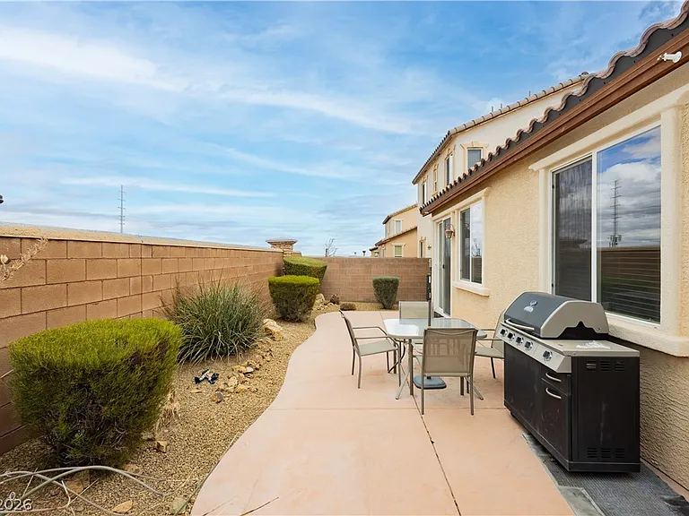 11220 Robin Park Ave — Photo 35