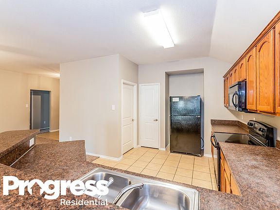 4th image of 3616 Peacock Pl