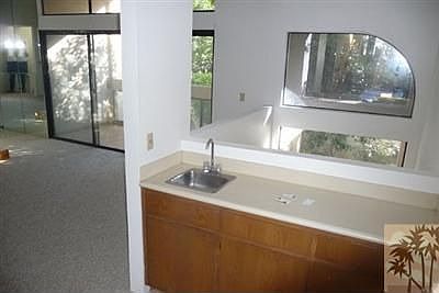 4th image of 819 S Village Sq