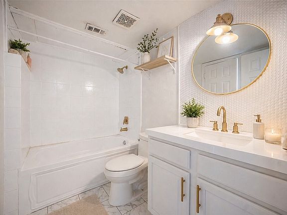 3rd image of 2835 Keller Springs Rd APT 808