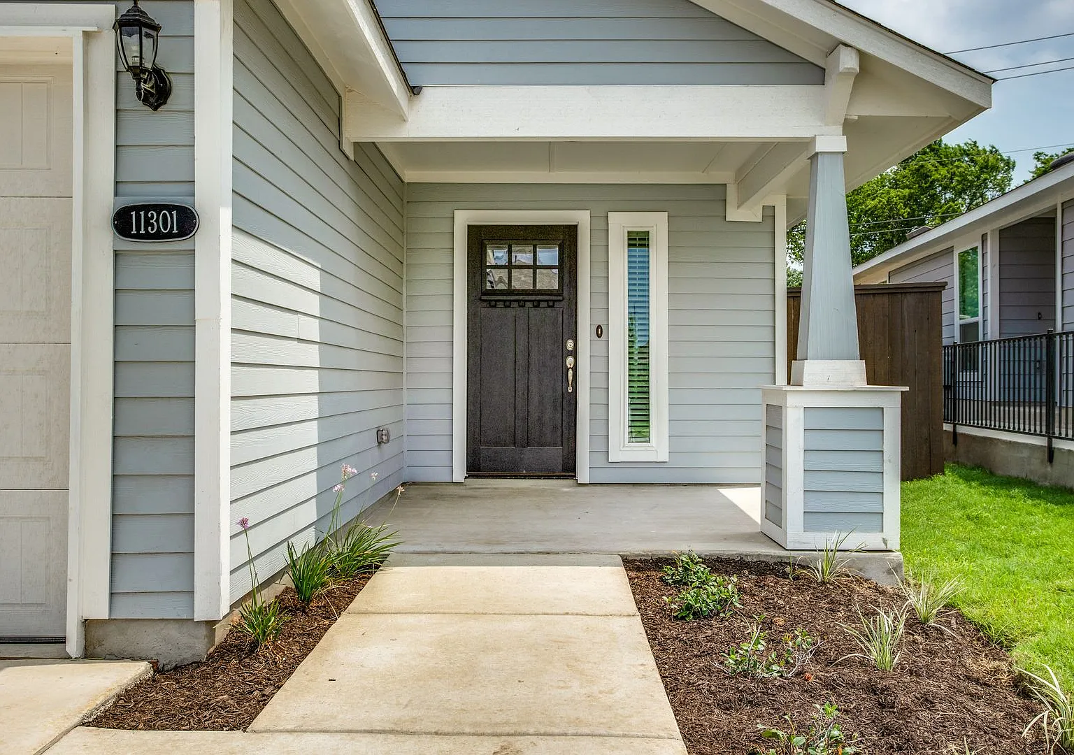 Super cute cottage home in Cloverleaf - Southeast Austin - Equipped for Fast EV Charging! — Photo 2