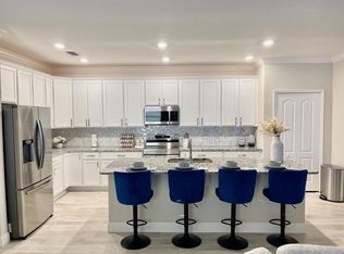 806 SW 140th Way, Newberry, FL 32669