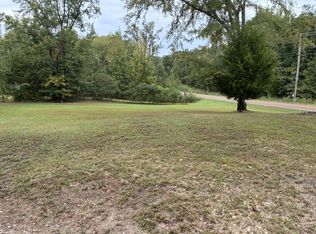 2765 Birdsong Rd, Camden, TN 38320