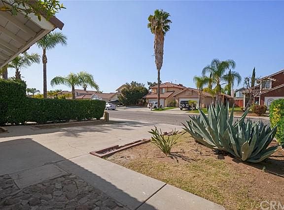 4th image of 24407 Carolee Ave