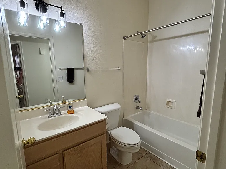 20901 N 37th Way — Photo 8