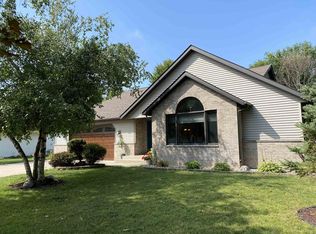 406 Trailside Dr, Deforest, WI 53532