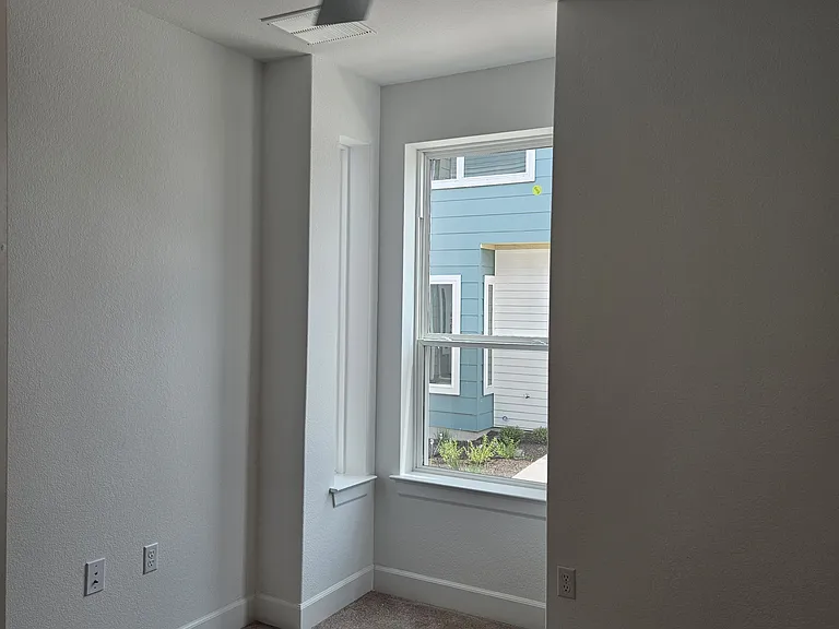 4120 Margarita St — Photo 5
