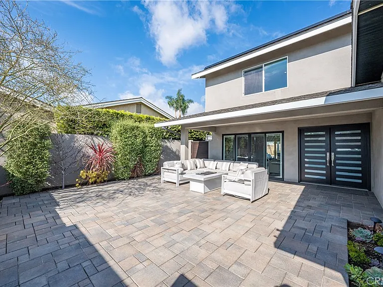 8711 Mossford Dr — Photo 23