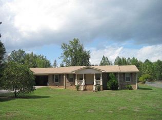 241 Virginia Ln, Hull, GA 30646