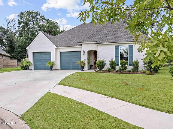 2nd image of 108 Treescape Dr