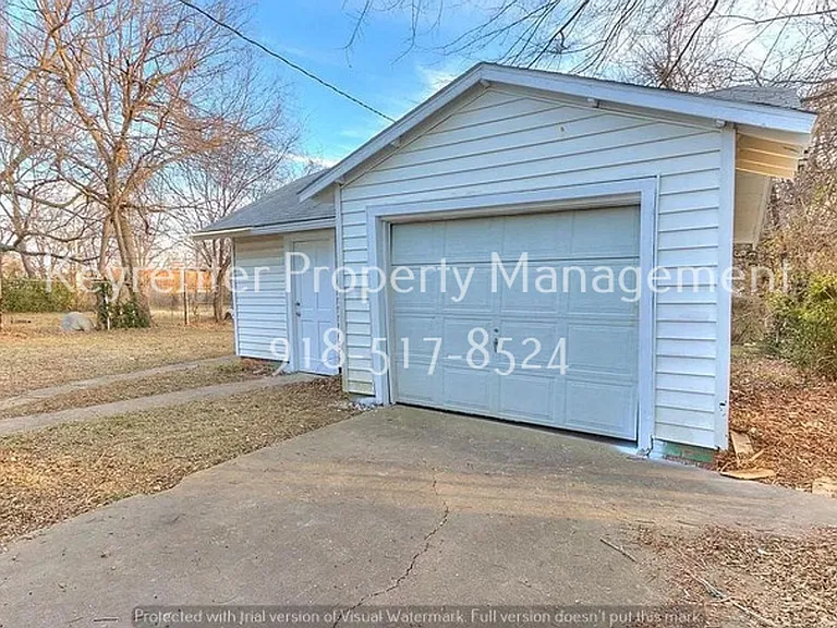 224 E Zion Pl — Photo 1