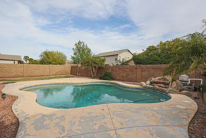 16205 W Gibson Ln — Photo 47