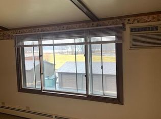 126 1st Ave E #1, Andalusia, IL 61232