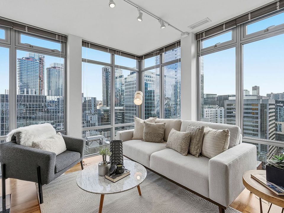 1st image of 819 Virginia St Unit 2504