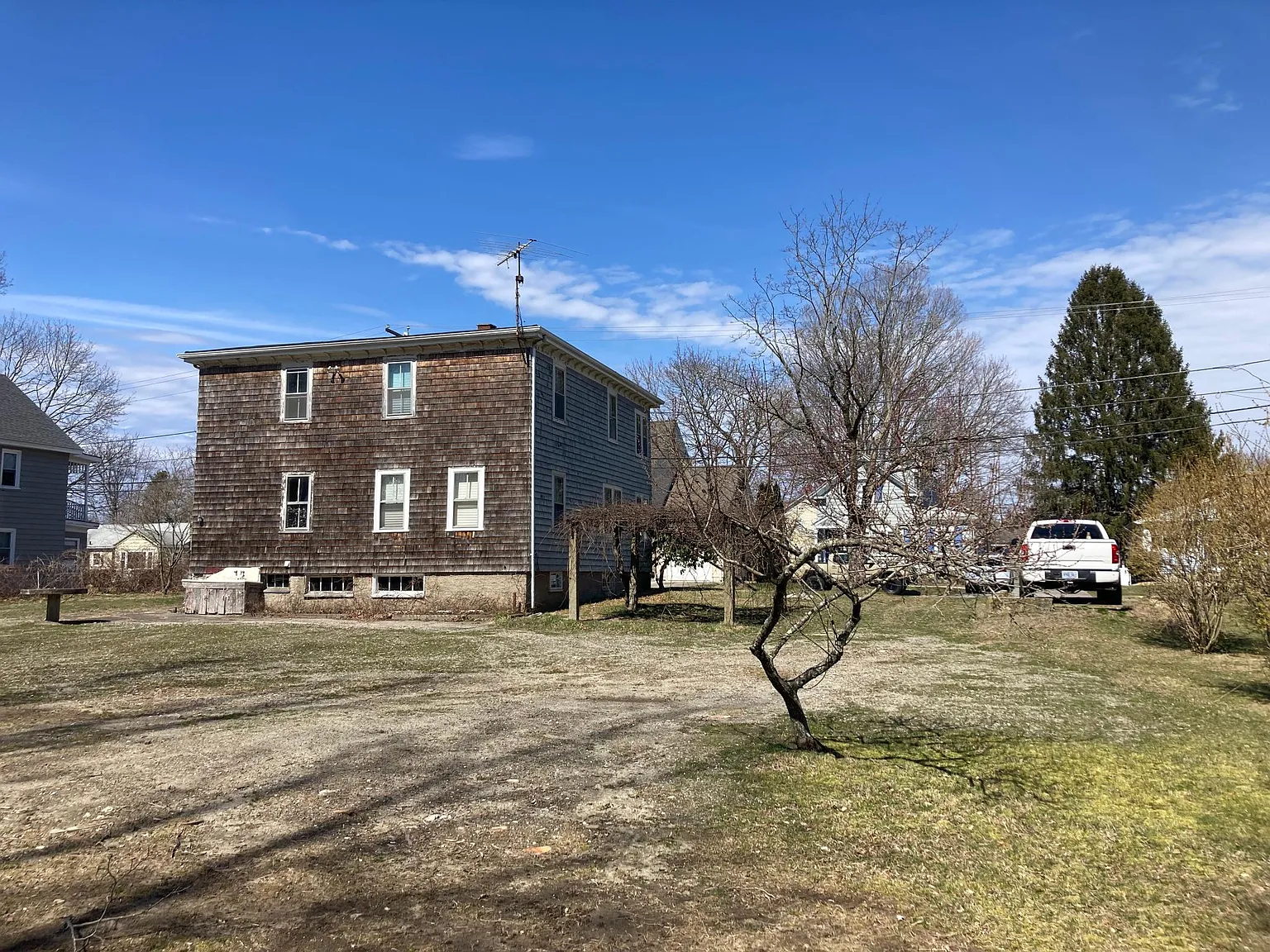302 Waseca Ave — Photo 4