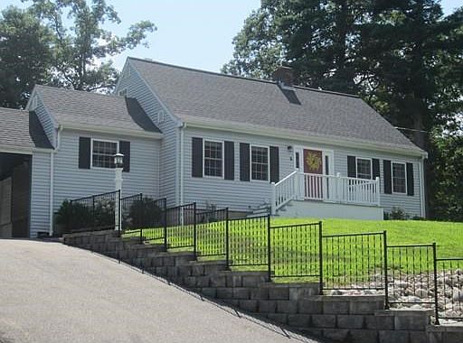 1st image of 6 Lewis Park Dr N