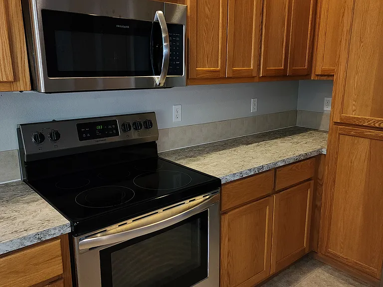 102nd Pl SW — Photo 13