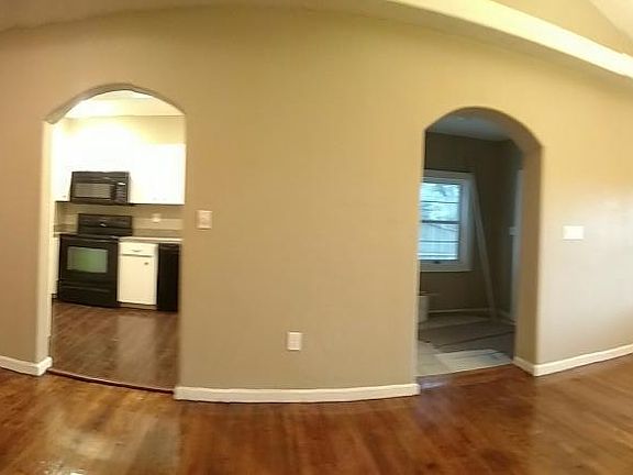 4th image of 929 Euclid Ave