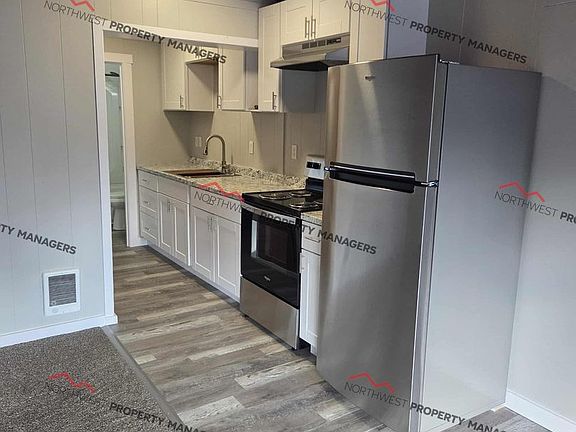3rd image of 105 Engle Dr #A