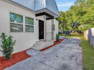 610 Woodlawn St #2, Clearwater, FL 33756