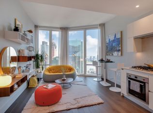 222 E 44th St APT 20G, New York, NY 10017