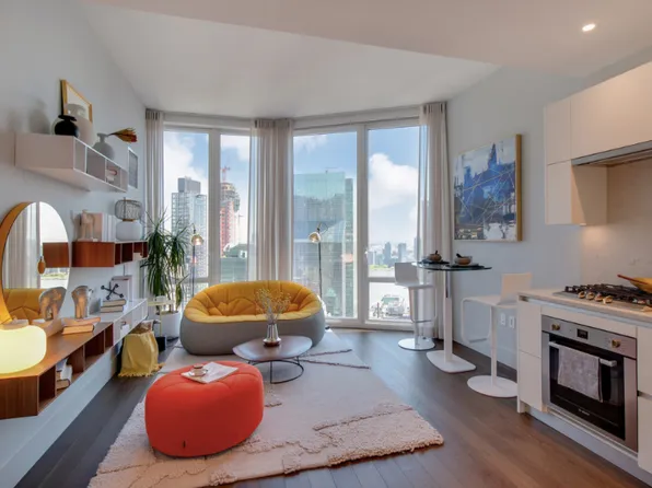222 East 44th Street 20G image 1 of 5